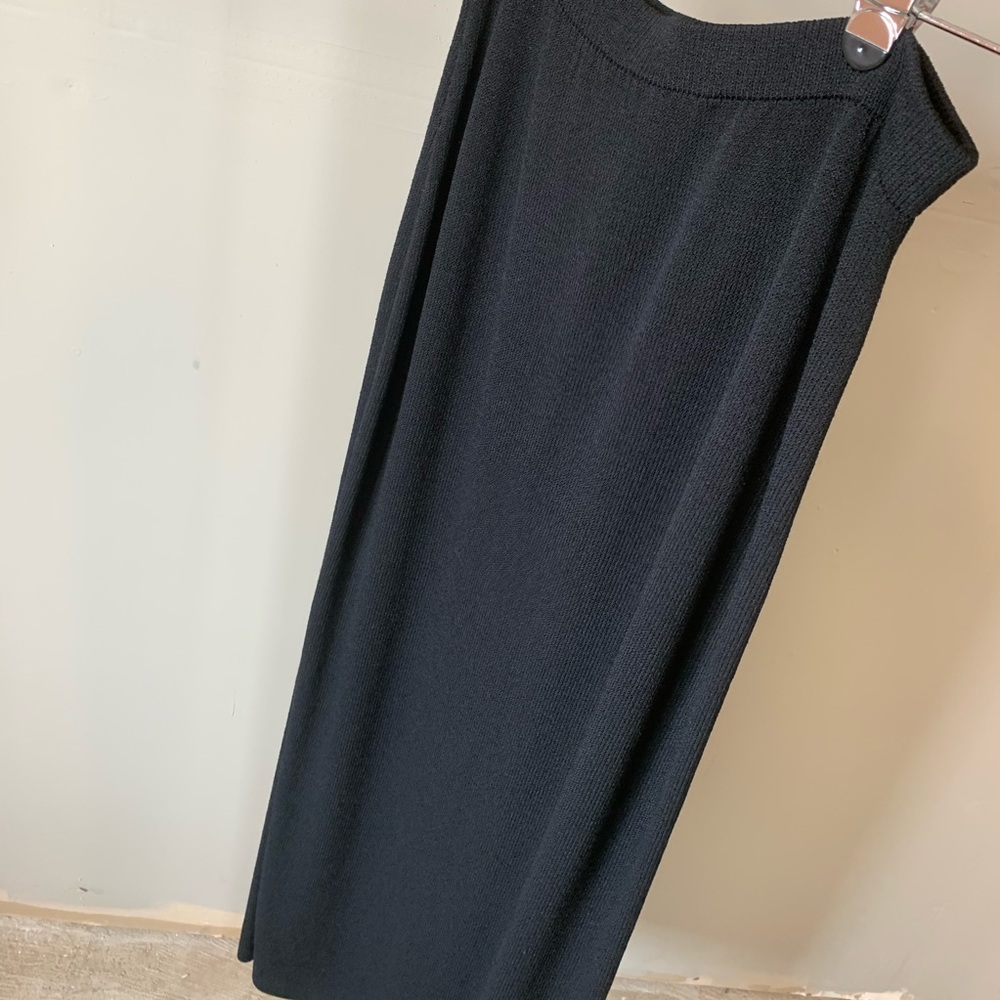 ST JOHN Evening knit maxi skirt
